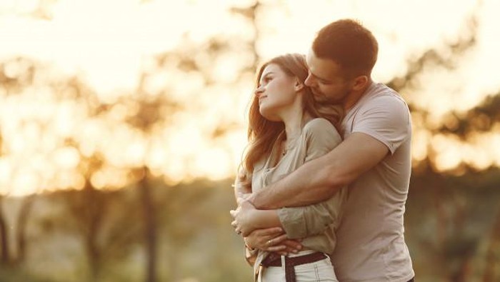 7 Kiat Pacaran untuk Memberikan Pasangan Kamu Lebih Banyak Ruang