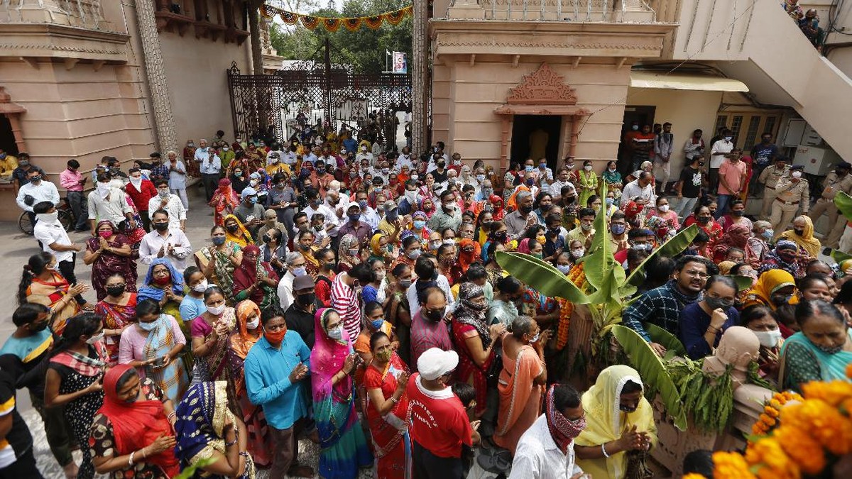 FOTO: Festival di India dan Ancaman Gelombang Tiga Covid-19