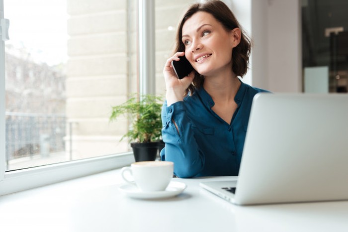 Memberi ruang kepada pasangan ketika pacaran, akan membantu jika itu menjadi sangat terstruktur, kamu bisa mendiskusikan kapan akan bertemu, kapan akan menjawab telepon dan lain-lain.