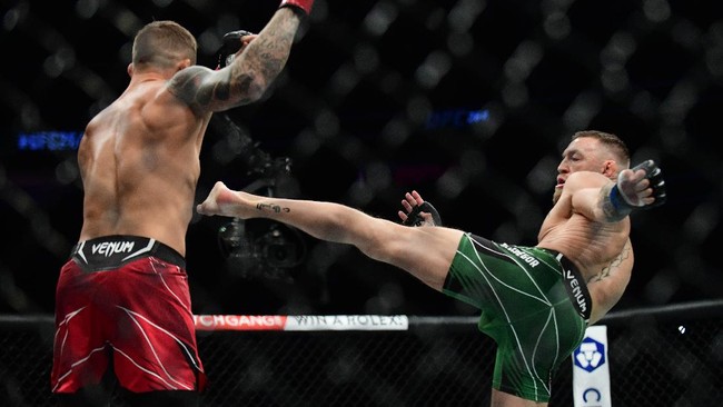 Presiden UFC Dana White menyebut Conor McGregor bisa kembali bertarung tahun ini usai patah kaki.