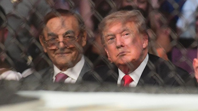 Mantan Presiden AS Donald Trump ajukan gugatan ke Pengadilan di Florida agar hakim mendesak Twitter memulihkan akun miliknya.