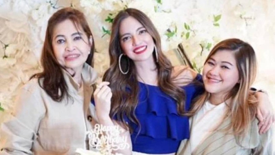 Baru Muncul, Kakak Beri Dukungan untuk Nia Ramadhani