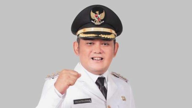 Eka Supria Atmaja, Bupati Bekasi yang Tutup Usia karena Covid Bupati Kabupaten Bekasi Eka Supria Atmaja meninggal dunia karena terjangkit virus corona sejak awal Juli 2021 lalu.