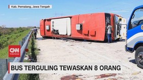 Bus Terguling Tewaskan 8 Orang