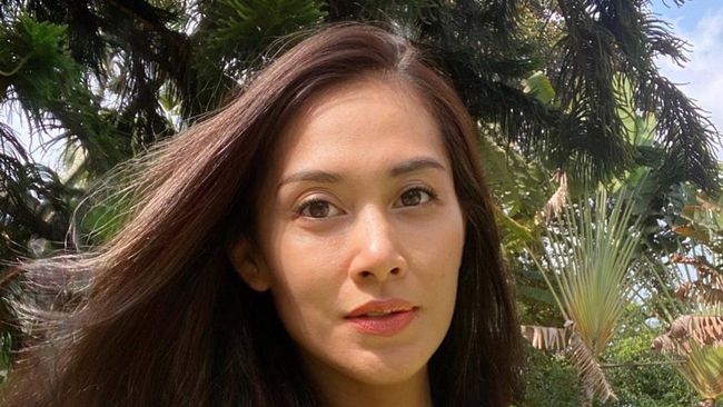 7 Foto Bare Face Diah Permatasari Di Usia 50 Th Tuai Pujian Awet Muda Banget Foto 7 1354