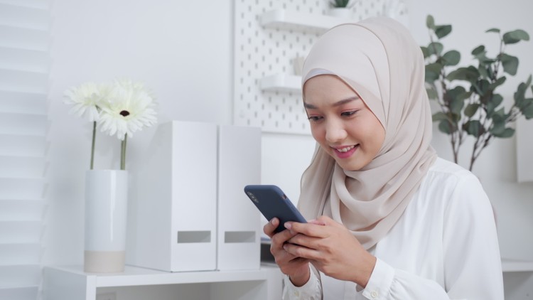 Sebentar lagi Umat Muslim di seluruh dunia akan merayakan Hari Raya Idul Adha 1442 H, Bunda. Berikut ini kumpulan ucapan menyentuh yang dapat Bunda bagikan.