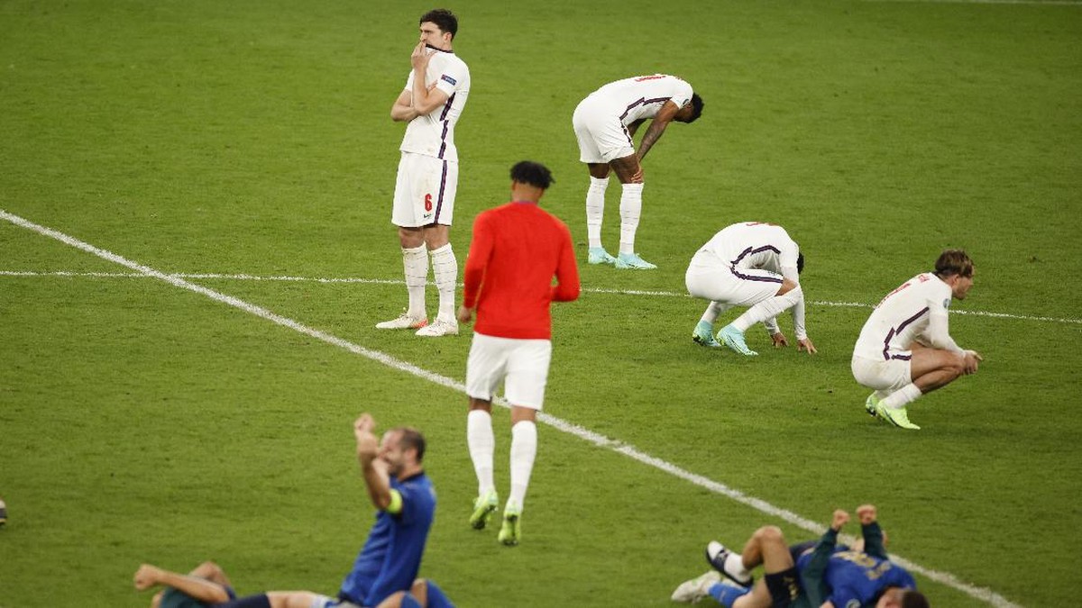 FOTO: Nanar Football Coming Home yang Tak Terwujud