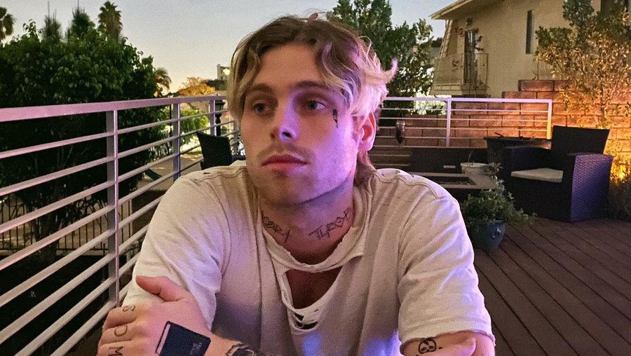 Luke Hemmings Luke Hemmings