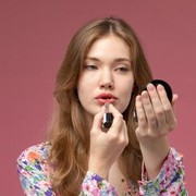 5 Trik Ombre Lips Antigagal, Bikin Look ala Idol Korea