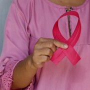 Benjolan Tanpa Nyeri di Dada adalah Keluhan Utama Kanker Payudara, Apa Lagi? Ini Kata Dokter