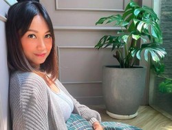 Ungkapan Bahagia Nola B3 Sambut Anak Keempat