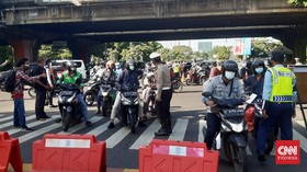 Pekerja Sektor Esensial Diminta Berangkat Pukul 6-10 Pagi