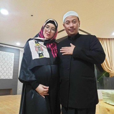 Selamat, Istri Opick Melahirkan Bayi Laki-laki