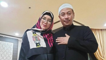 Selamat, Istri Opick Melahirkan Bayi Laki-laki