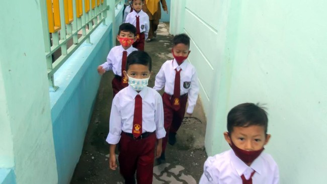 Pembelajaran tatap muka di Kota Tangerang akan digelar secara terbatas dengan kapasitas maksimal 50 persen.