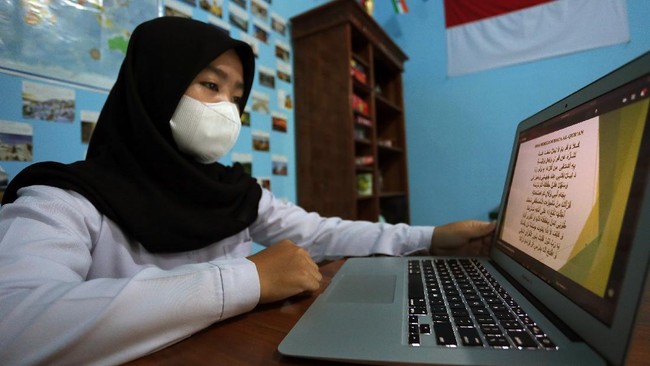Pemerintah pusat RI menyebut Kota Blitar telah memenuhi standar dari Badan Kesehatan Dunia (WHO) untuk mulai melakukan uji coba new normal.