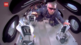 VIDEO: Pesan Richard Branson saat Berhasil Tembus Antariksa
