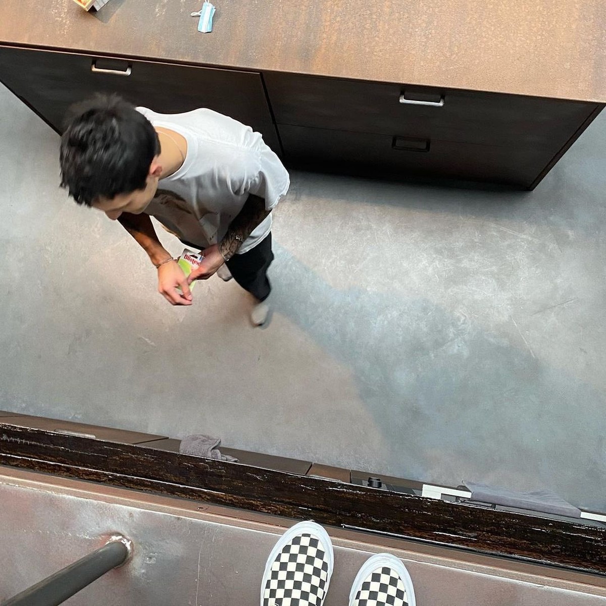 Ariana Grande dan Dalton Gomez diketahui sedang bulan madu di Amsterdam&period; Yuk kita intip&excl;