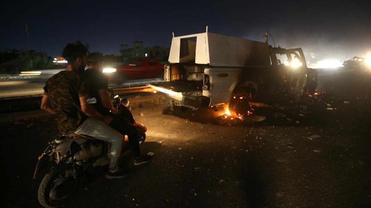 FOTO: Kebakaran Hebat di RS Covid Irak Tewaskan 52 Orang
