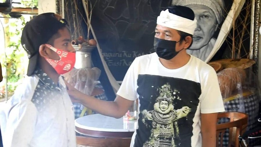 Kuli Bangunan Dipecat karena Tak Pakai Masker, Ditawari Kerja oleh Anggota DPR