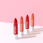 Rekomendasi Lip Balm untuk Remaja Terbaru dari Nivea: Warnanya Cantik Natural!