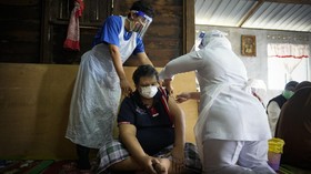Malaysia Akan Izinkan Booster Beda Merek Vaksin