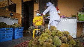 Covid Naik Lagi, Malaysia Klaim Capai 97 Persen Vaksinasi
