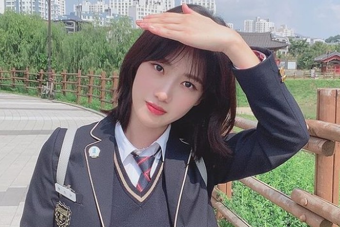 Melihat aktingnya di Nevertheless, banyak yang tidak menyangka kalau Yang Hye Ji juga berakting dalam drama Live On. Kedua tokoh yang ia perankan ini benar-benar berbeda hingga membuat penonton pangling./foto: instagram.com/hazziss