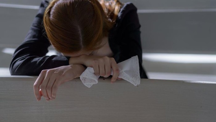 3 Penyebab Mengapa Kamu Mudah Menangis Bahkan untuk Hal Sepele