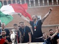 Klaster Pawai Juara Italia, McGregor Disebut Banyak Alasan