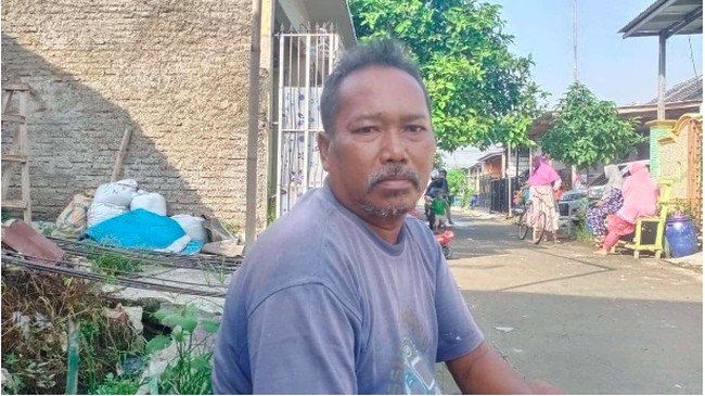 Mukar menceritakan pengalaman mendapatkan akses kesehatan berbekal kartu JKN-KIS bagi dirinya dan sang anak.