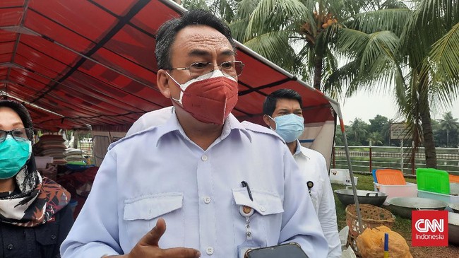 Dirjen Rehabilitasi Sosial menjelaskan maksud dari mencak-mencaknya Mensos Risma hingga ancaman dipindahkan ke Papua saat meninjau dapur umum di Bandung.