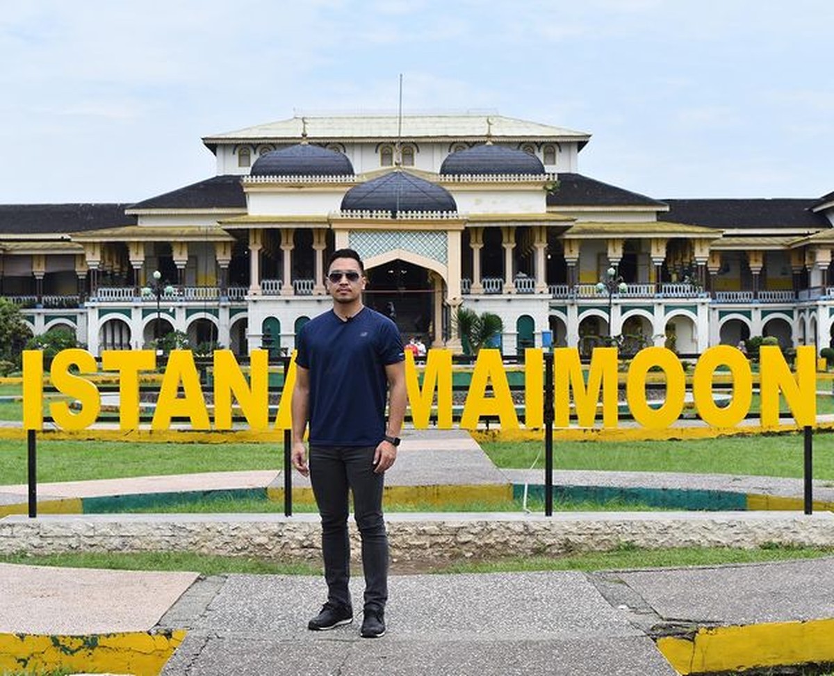 Video panas Gisel dan Nobu sedang ramai dibahas&comma; namun Nobu tampak tak peduli dan memilih mengunggah momen liburannya&period; Yuk intip&excl;