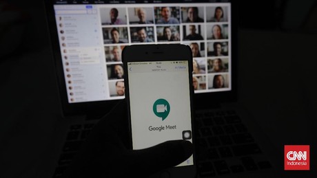 Fitur ganti background Google Meet dapat diubah-ubah dengan mudah sesuai keinginan. Berikut cara ganti background Google Meet di hp Android dan iPhone.
