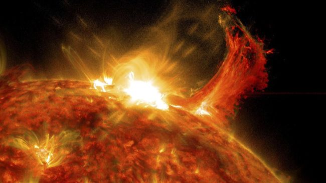 Solar Storm Hits Earth Today Wednesday, Generates Aurora Disturbs GPS