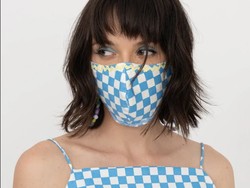 8 Pilihan Masker Kain yang Stylish untuk Dipakai Double Masking