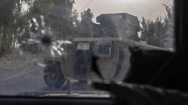 Gerilyawan Taliban merebut tiga ibu kota provinsi Afghanistan dalam pertempuran sengit pada Rabu (11/8) kemarin.