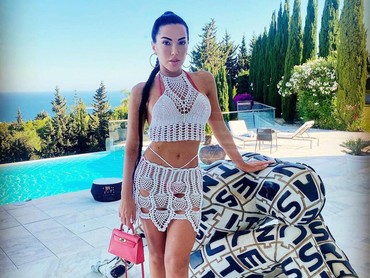 Model Vulgar Ini Akui Sering Dapat Pesan Genit dari Pesepakbola Top Dunia, Siapa?