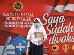 Menkopolhukam Ungkap Alasan Dilibatkannya TNI hingga BIN untuk Vaksinasi