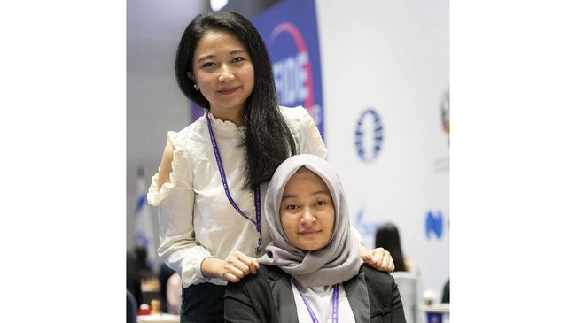 Negatif Covid, Irene dan Medina Mundur dari Piala Dunia Catur Dua pecatur Indonesia, Medina Warda Aulia dan Irene Kharisma Sukandar, memutuskan mundur dari Piala Dunia Catur 2021.