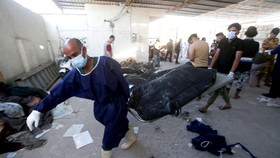Ruang Isolasi Covid di RS Irak Terbakar, Korban Tewas Jadi 64