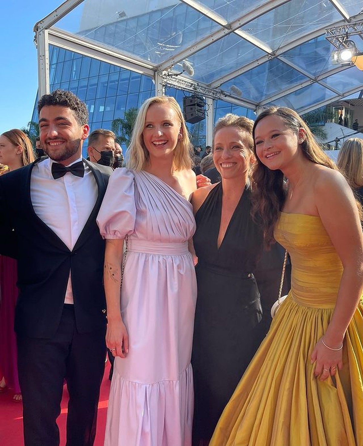 Melati Wijsen wanita asal Indonesia yang hadir di Festival Film Cannes curi perhatian&period; Yuk kita intip potretnya&excl;