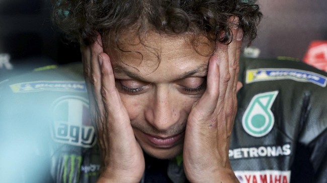 Dani Pedrosa bersimpati pada Valentino Rossi yang menua dan kesulitan bersaing di atas lintasan MotoGP.