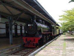 Melihat Jalur Pertama Kereta Api yang Dibuat di Indonesia