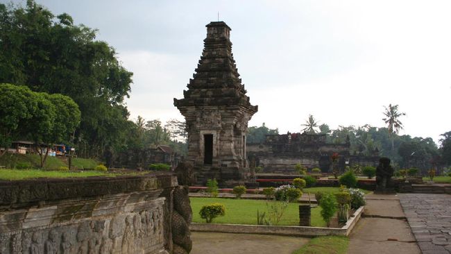 Sejarah berdirinya Kerajaan Kediri tak lepas dari kisah 'perang saudara' putra Raja Airlangga dari Medang Kamulan.