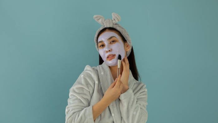 Mengenal Penyebab dan 5 Cara Mengatasi Jerawat Saat Menstruasi