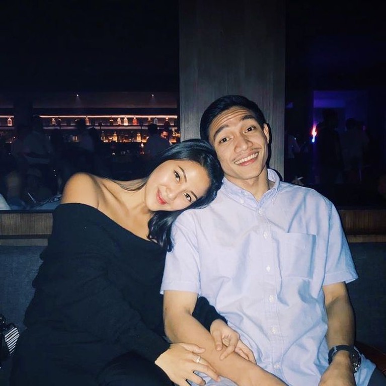 Heboh anak menteri Audy Pratama dan sang istri Rachel Theresia pergi bulan madu di tengah kondisi PPKM. Yuk intip potret mereka!