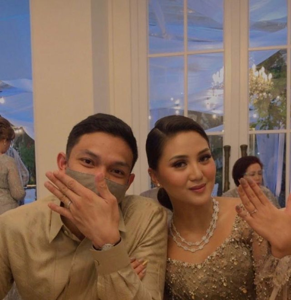 Heboh anak menteri Audy Pratama dan sang istri Rachel Theresia pergi bulan madu di tengah kondisi PPKM&period; Yuk intip potret mereka&excl;