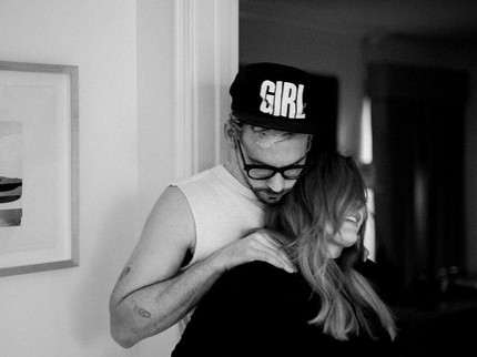 Hillary Duff Bagikan Potret & Pengalaman Melahirkan Anak Ketiga di Rumah