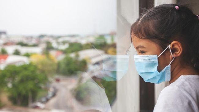 Pemkot Surabaya berjanji menjamin biaya hidup dan pendidikan anak yatim piatu yang kehilangan orang tua akibat pandemi virus corona.